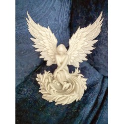 Sitting Angel in Nest Small