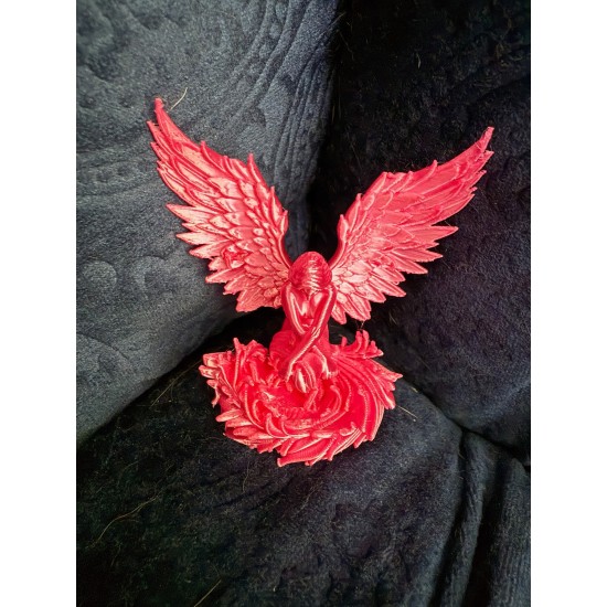 Sitting Angel in Nest Medium