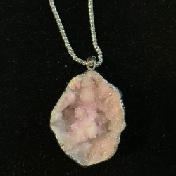 Pendant Crystal Geode Pink
