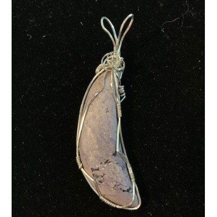 Pendant Bertrandite Purple Pendant Bertrandite Purple